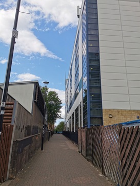 An image of the alleyway next to New City College